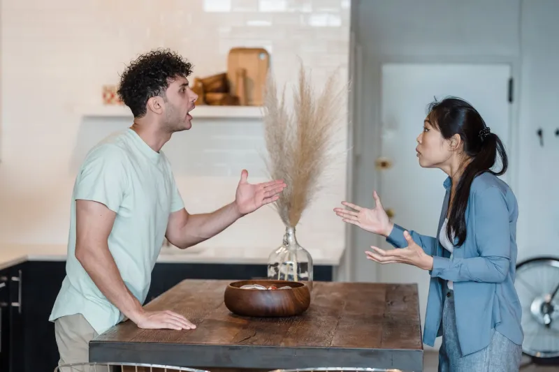 200 Square Feet, Two People, Zero Chill: What Tiny Living Really Does to Your Relationships